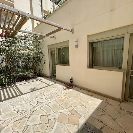 Luxury Facing Valletta Apartment Sliema