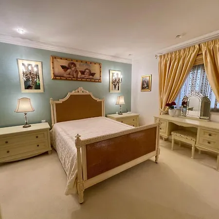 Luxury Facing Valletta Apartment Sliema