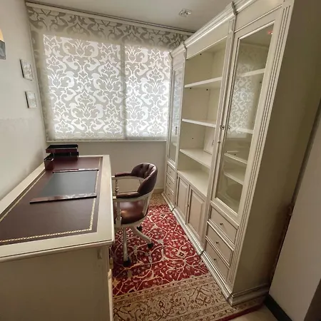 Luxury Facing Valletta Apartment *