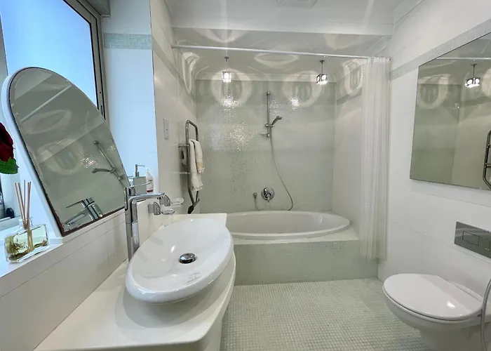 Luxury Facing Valletta Апартаменты *