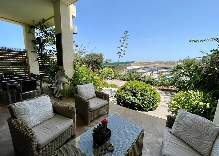 Apartment Luxury Facing Valletta